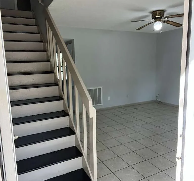 46dc7f4eb5041789b018fde11ccd03a0-uncropped_scaled_within_1536_1152