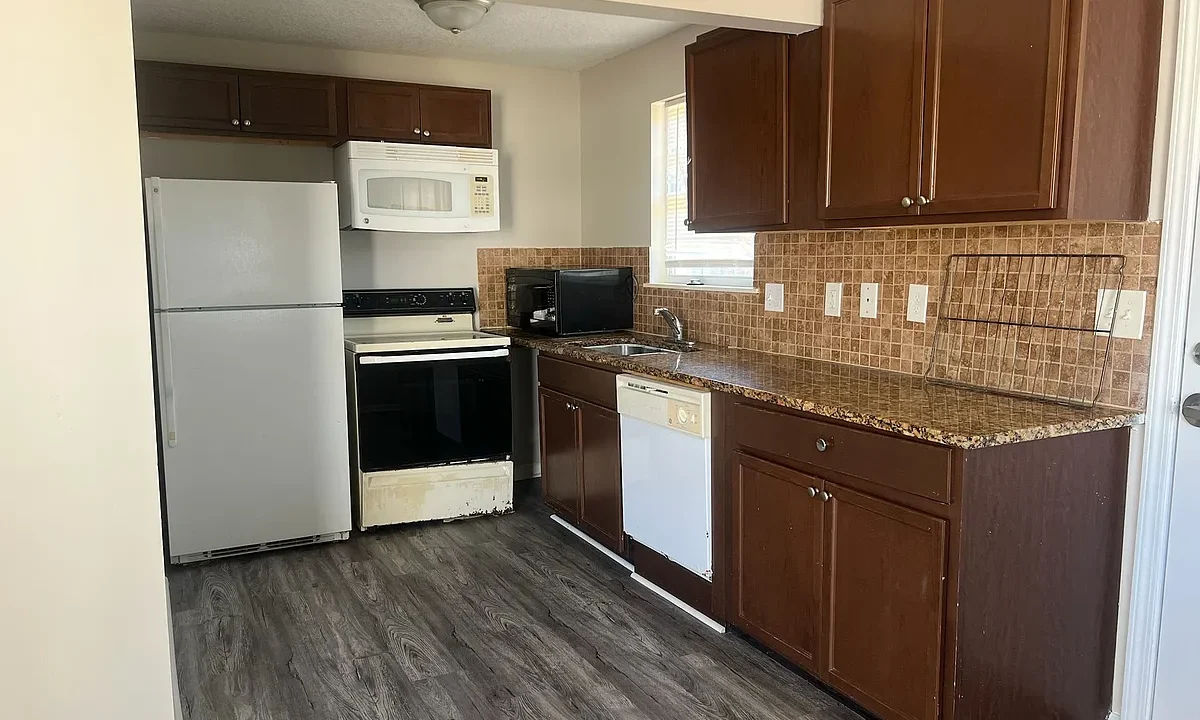 5bd46be99f1ec4d5eb7dcc6ef5c9145d-rentals_large_1200_1200