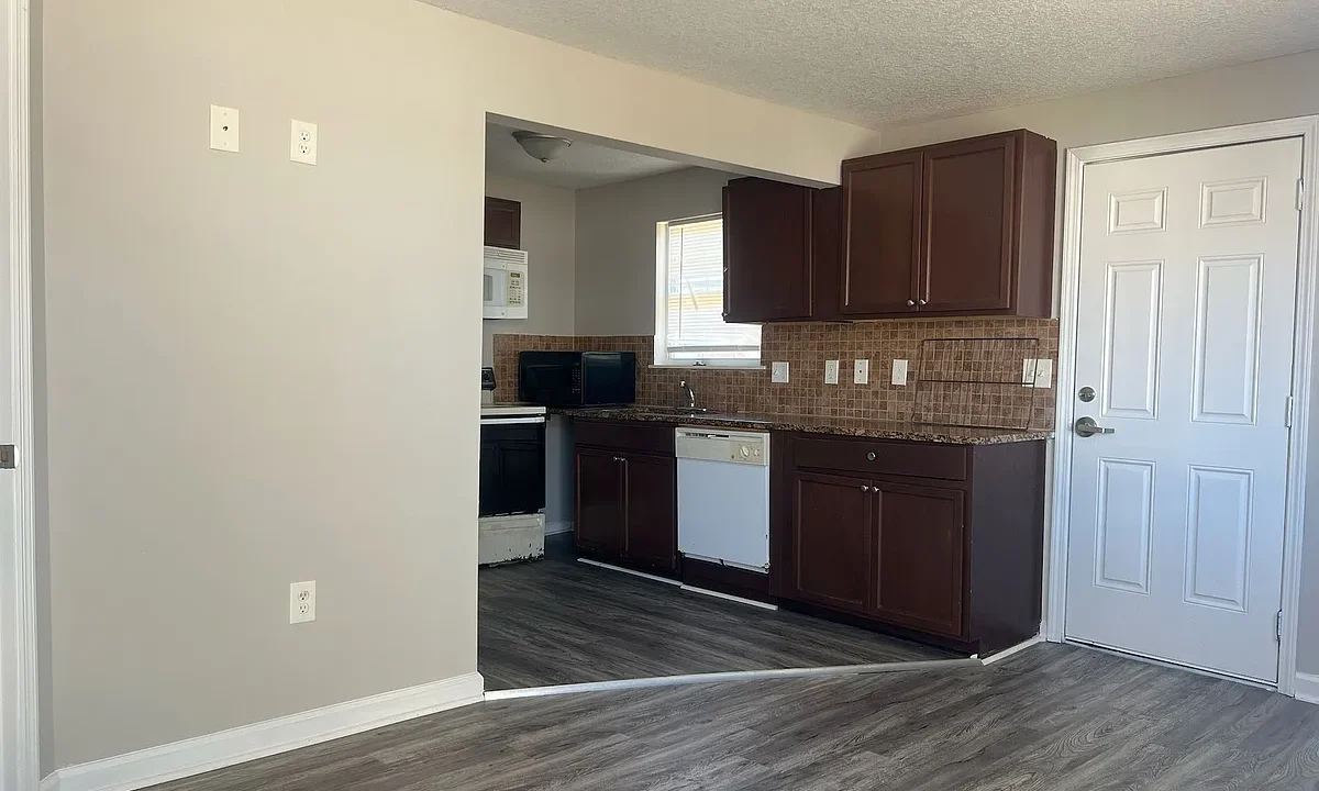 78655cfc4b60aefb3ecf7af9de055478-rentals_large_1200_1200