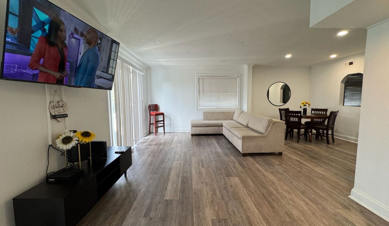 WhatsApp Image 2025-10-02 at 3.39.30 PM (2)