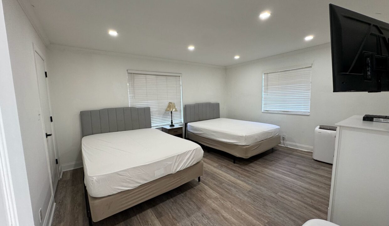 WhatsApp Image 2025-10-02 at 3.39.31 PM (3)