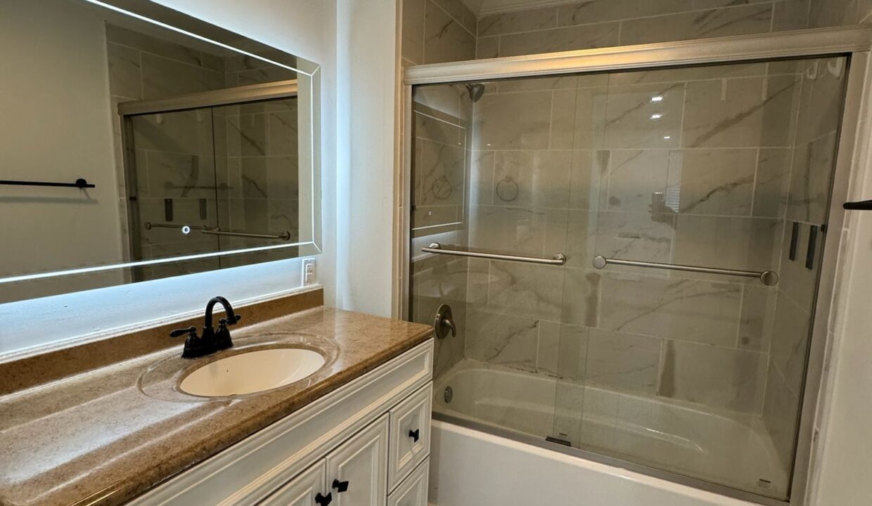 WhatsApp Image 2025-10-02 at 3.39.31 PM (5)