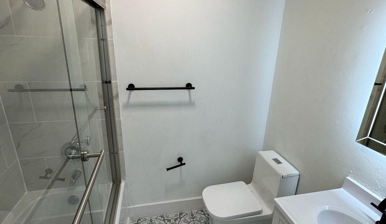 WhatsApp Image 2025-10-02 at 3.39.32 PM (2)