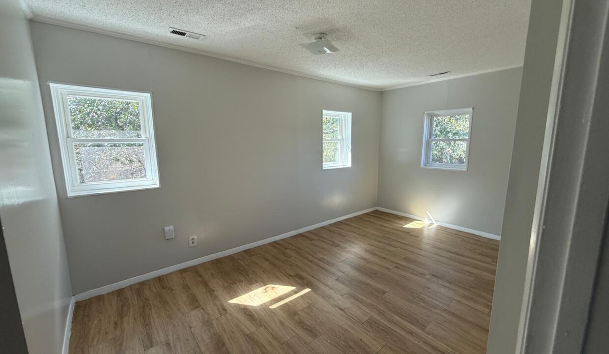 WhatsApp Image 2026-03-18 at 09.52.39 (1)